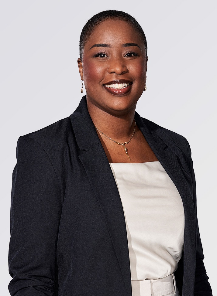 Fatou Niasse, Représentante en épargne collective - Adjointe administrative, Gestion privée